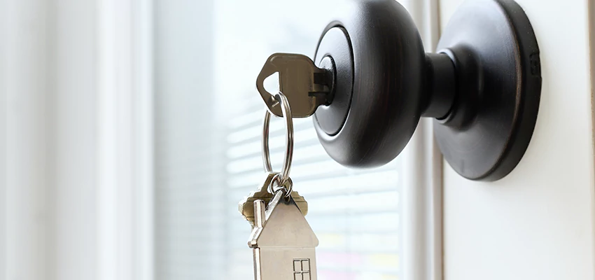 Bifold Door Knob Replacement in Boyes Hot Springs, California